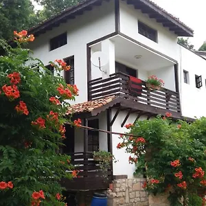 https://villa-nasco.goldensandshotels.net